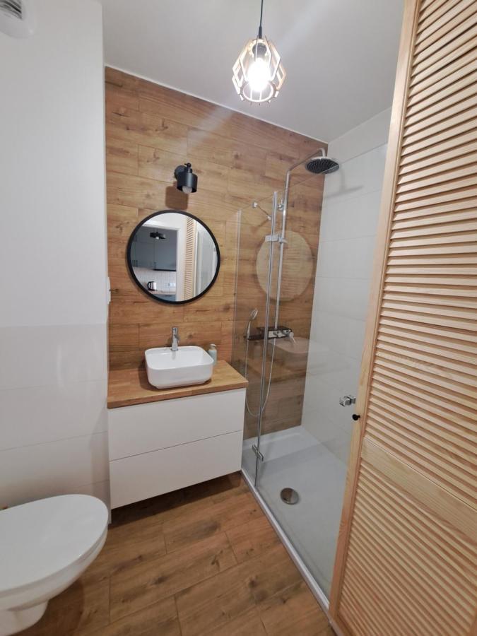 Apartament Airport Kl21 - Air Condition & Free Parking *