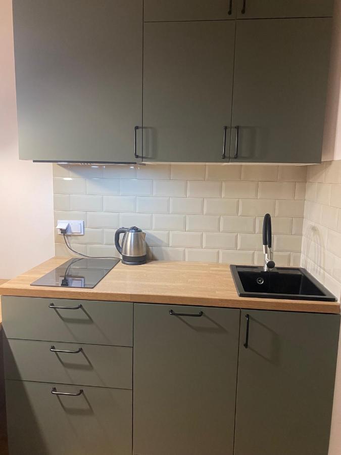 Airport Kl21 - Air Condition & Free Parking Apartment Warsaw